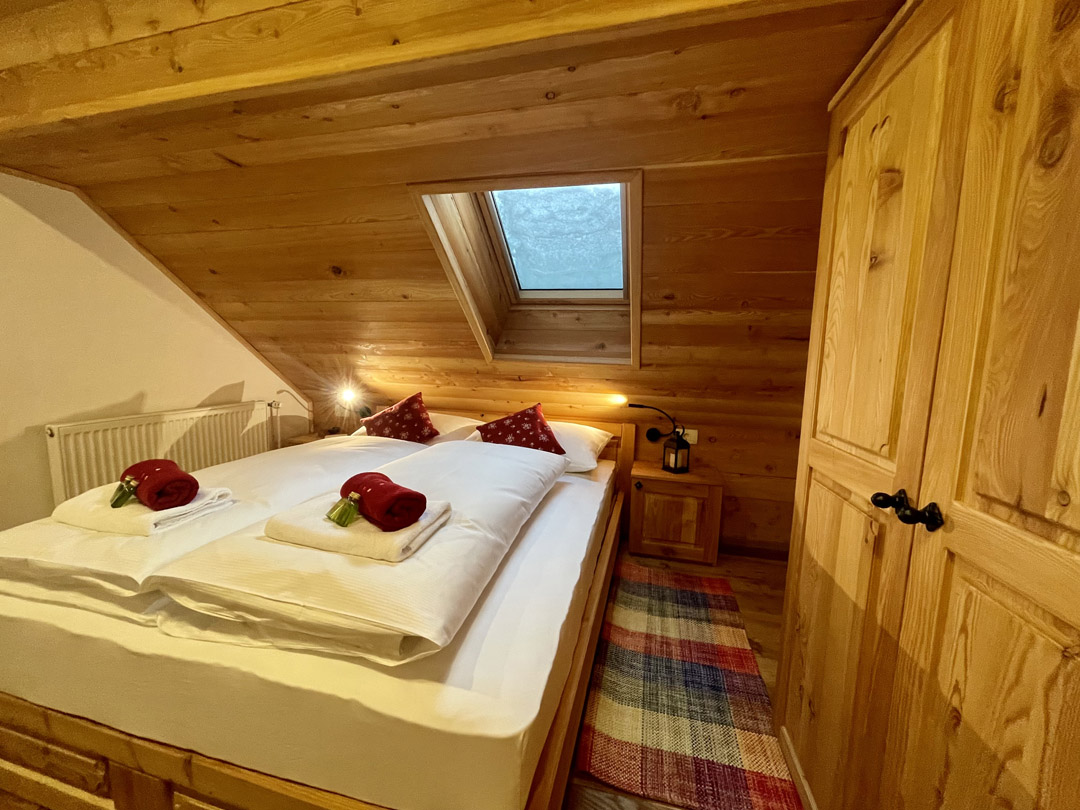 HOTEL ŠURC – SOBA 10 HOTEL ŠURC - SOBA 10