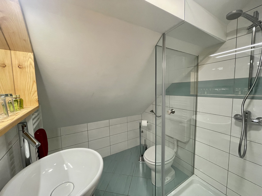 HOTEL ŠURC – SOBA 10 HOTEL ŠURC - SOBA 10