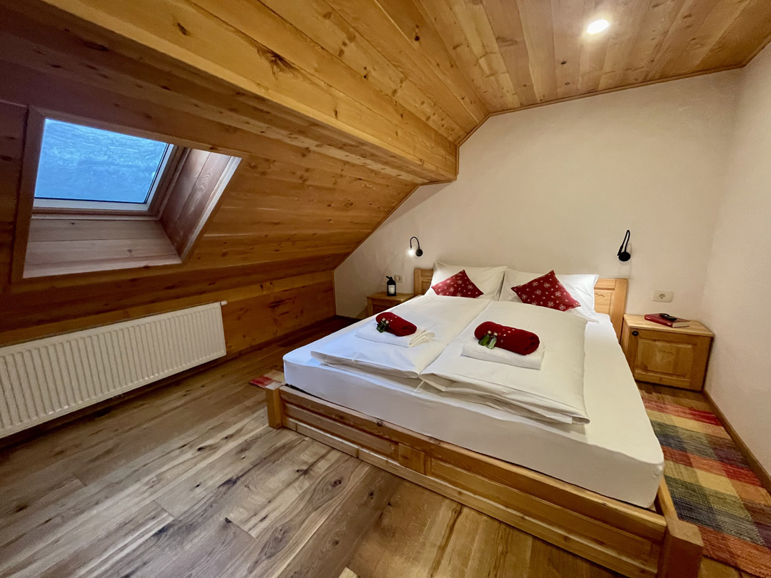 HOTEL ŠURC – SOBA 11 HOTEL ŠURC - SOBA 11