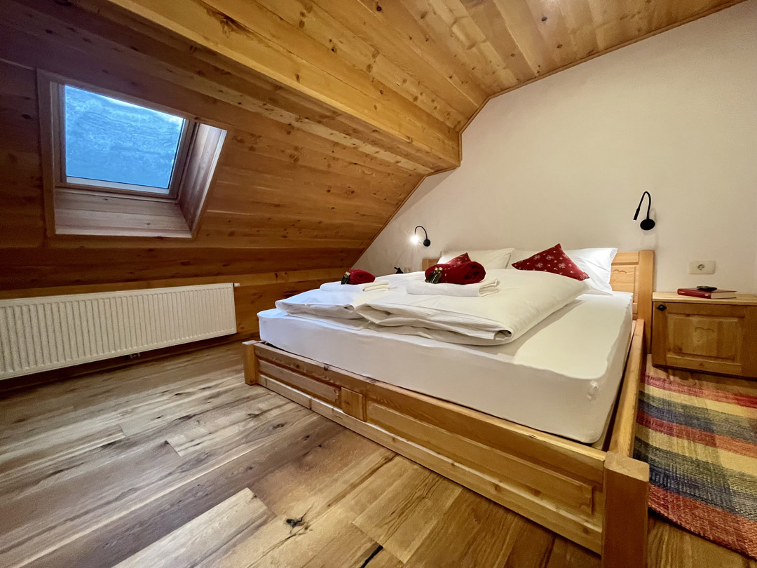 HOTEL ŠURC – SOBA 11 HOTEL ŠURC - SOBA 11