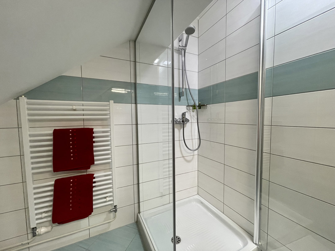 HOTEL ŠURC – SOBA 12 HOTEL ŠURC - SOBA 12