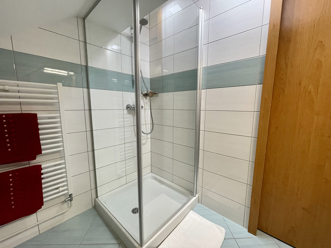 HOTEL ŠURC – SOBA 12 HOTEL ŠURC - SOBA 12