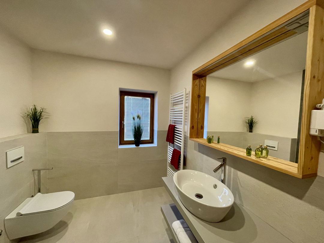 HOTEL ŠURC – SOBA 7 HOTEL ŠURC - SOBA 7