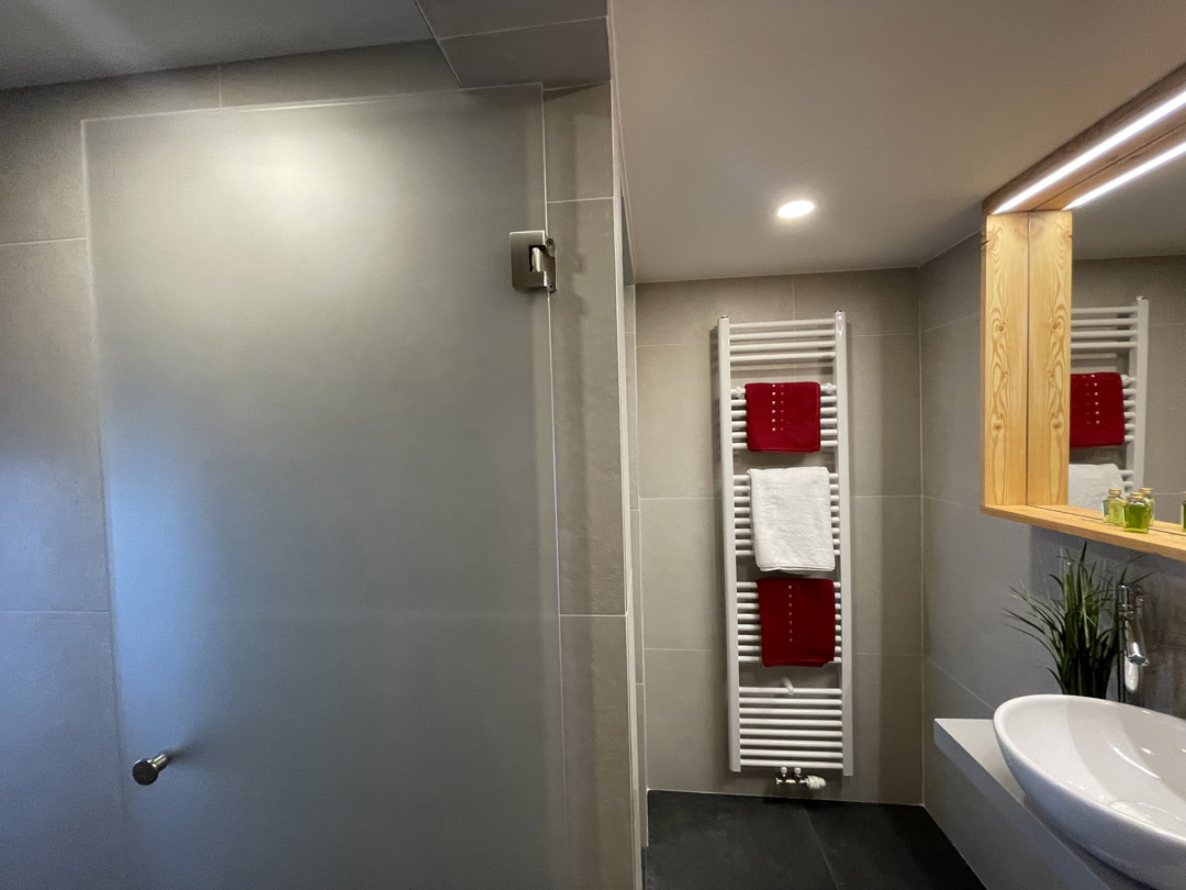 HOTEL ŠURC – SOBA 8 HOTEL ŠURC - SOBA 8