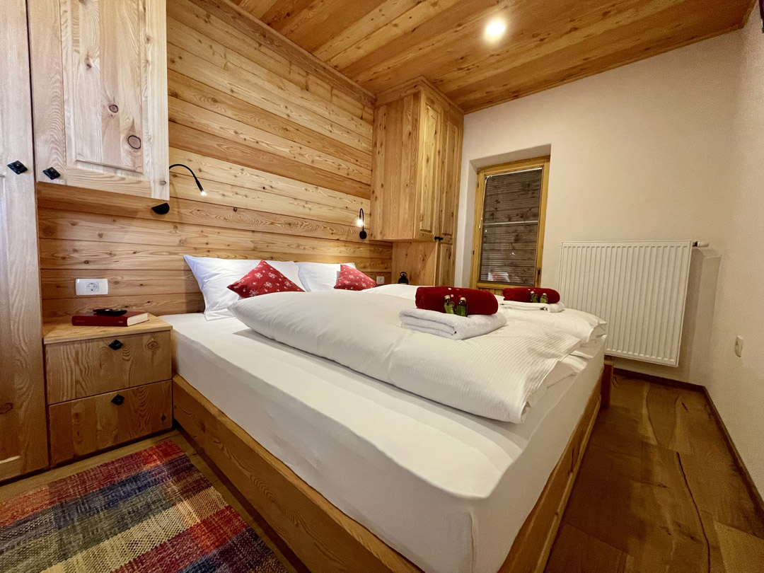 HOTEL ŠURC – SOBA 8 HOTEL ŠURC - SOBA 8