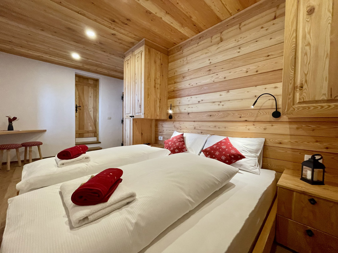 HOTEL ŠURC – SOBA 8 HOTEL ŠURC - SOBA 8