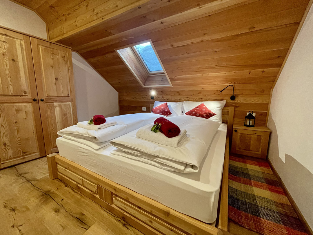 HOTEL ŠURC – SOBA 9 HOTEL ŠURC - SOBA 9