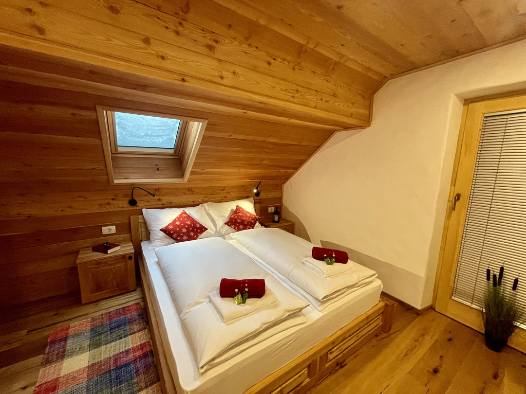 HOTEL ŠURC – SOBA 9 HOTEL ŠURC - SOBA 9