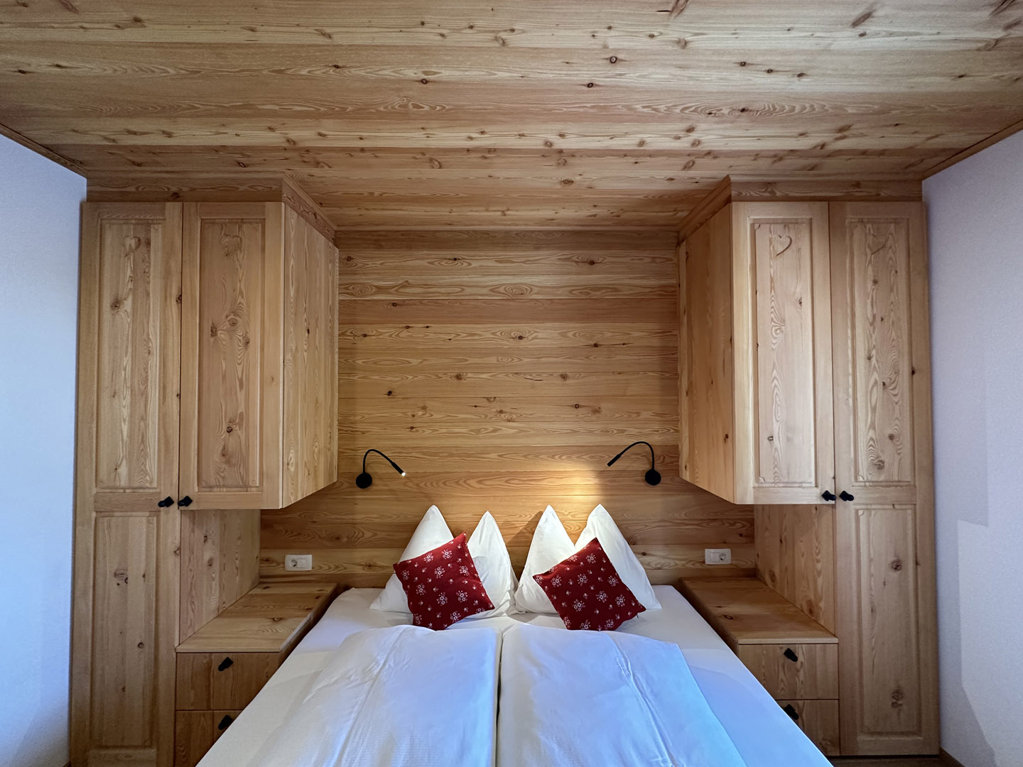 HOTEL ŠURC – SOBA 1