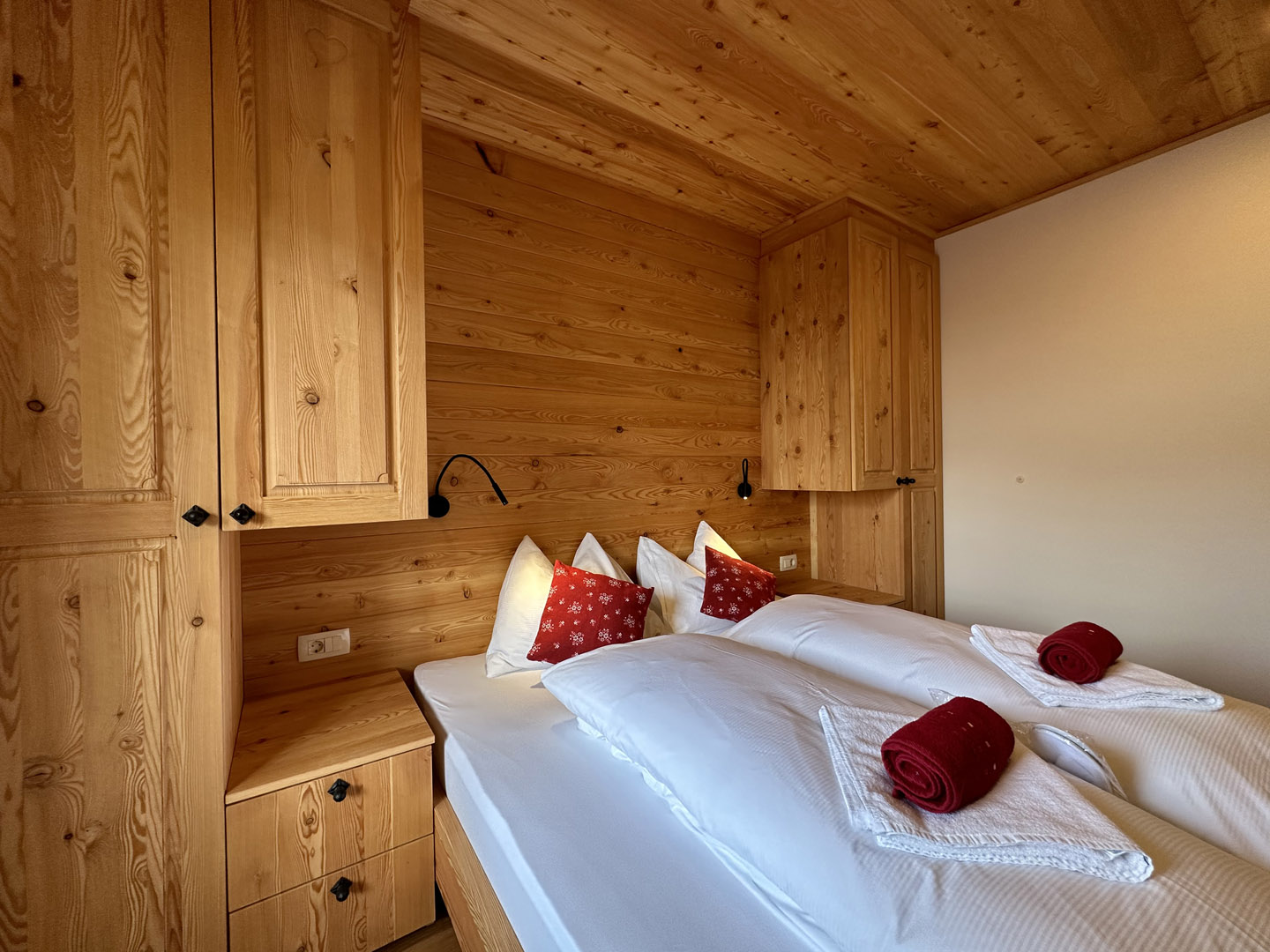 HOTEL ŠURC – SOBA 2