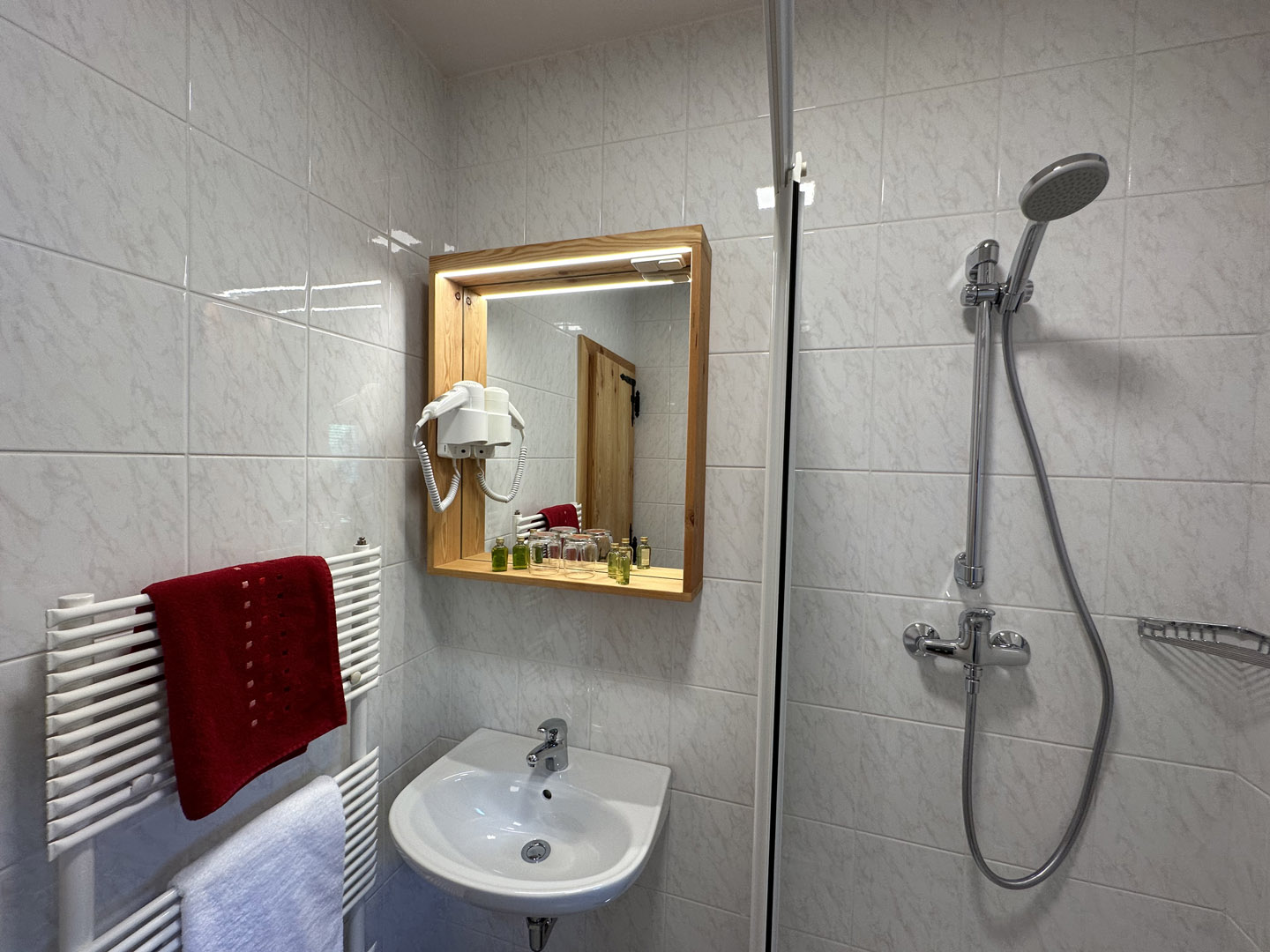 HOTEL ŠURC – ROOM 2