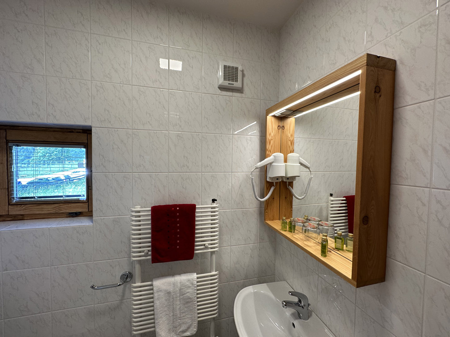 HOTEL ŠURC – SOBA 3