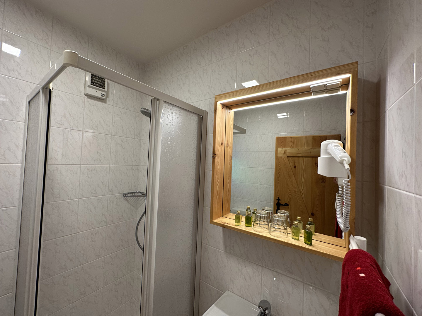 HOTEL ŠURC – SOBA 5