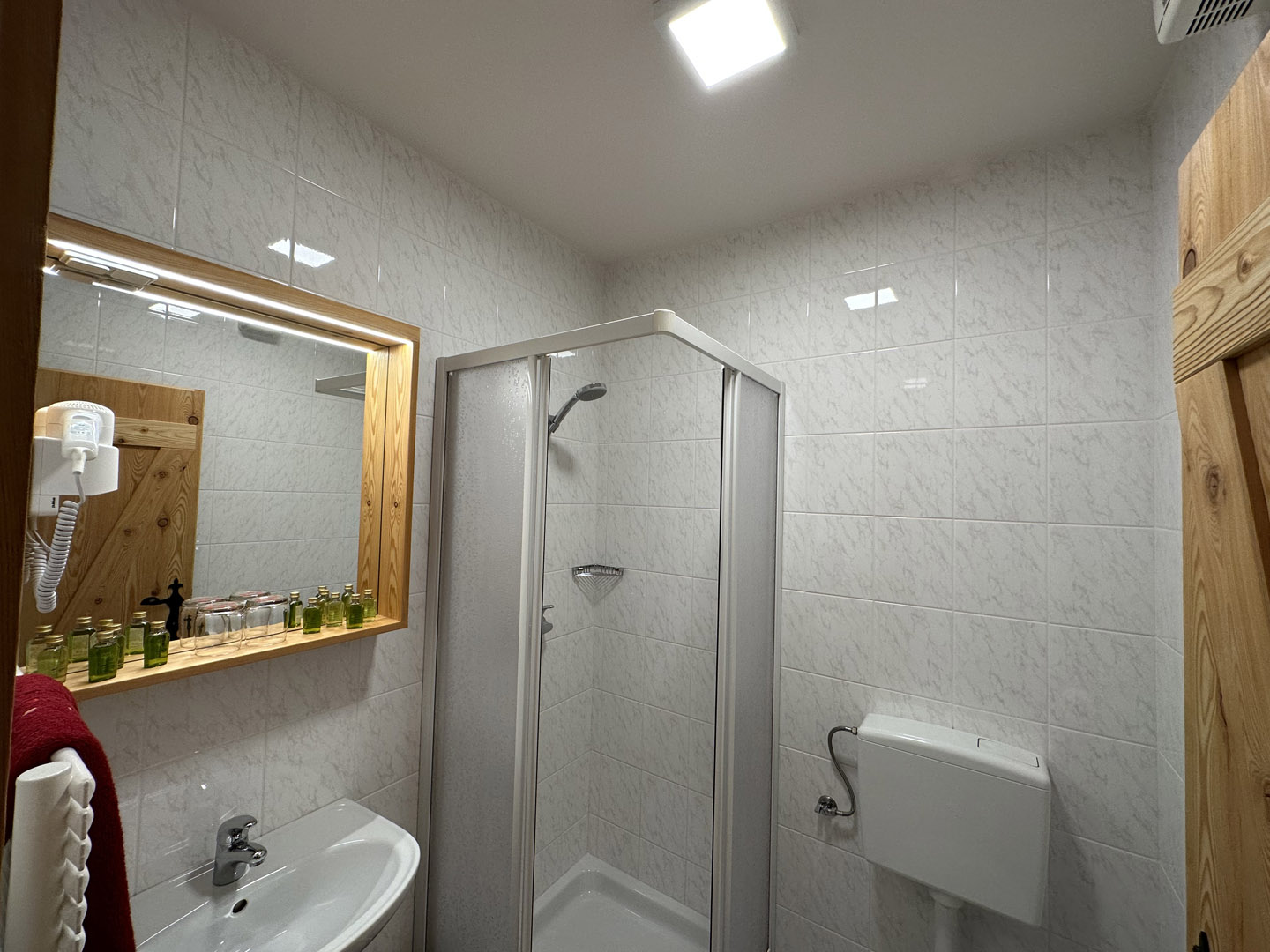 HOTEL ŠURC – SOBA 6 HOTEL ŠURC - SOBA 6