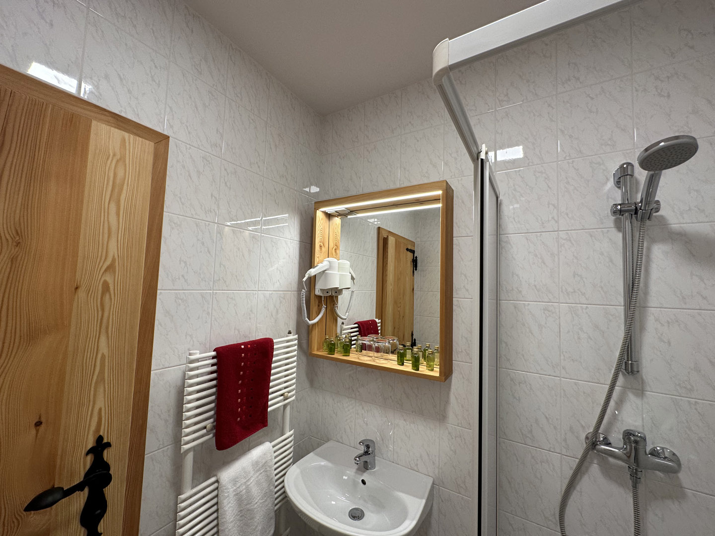 HOTEL ŠURC – SOBA 6 HOTEL ŠURC - SOBA 6