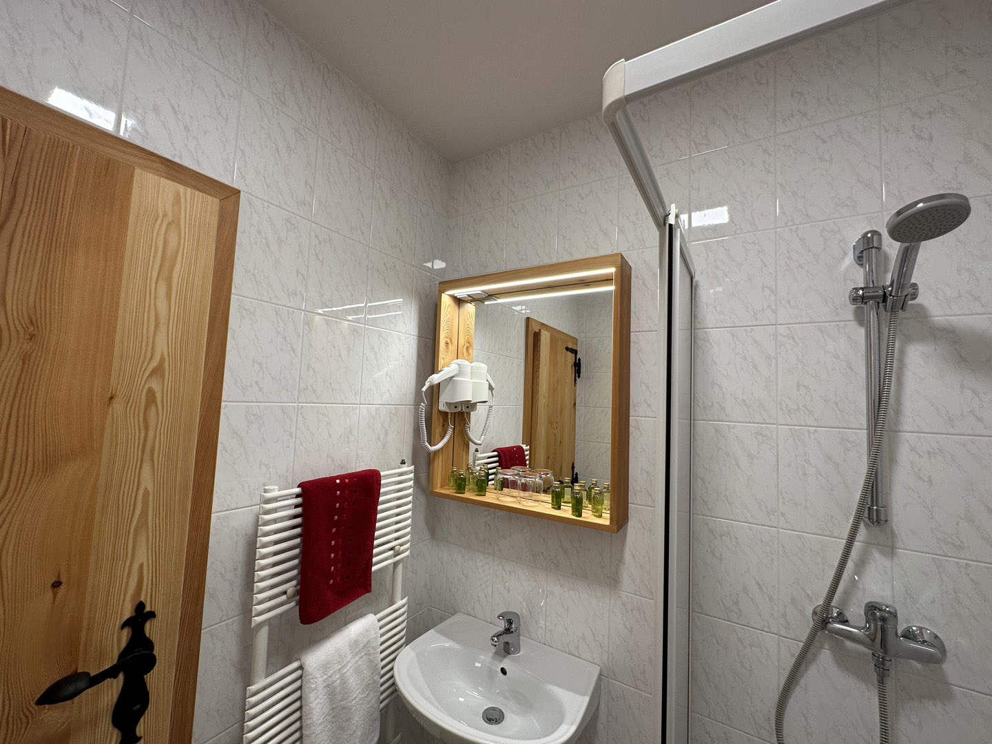 HOTEL ŠURC – SOBA 6 HOTEL ŠURC - SOBA 6